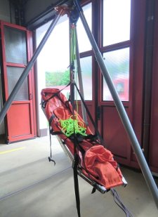 Bild: Das Dreibein - Rettungsausrüstung der Feuerwehr