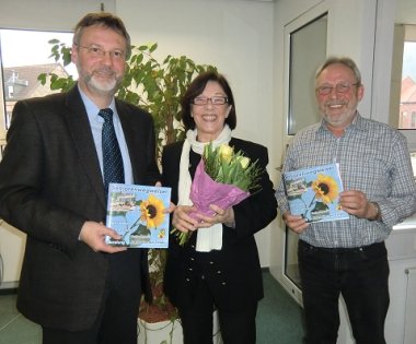 Bild: Bürgermeister Wagenführer, Renate Ottmann, Claus Sprißler