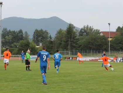 Bild: Das Finale bestreiten der SV Wernersberg/Spirkelbach und der VTG Queichhambach.