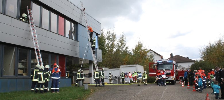 k-10_2018_Jahresabschlussübung FF Annweiler_13.JPG