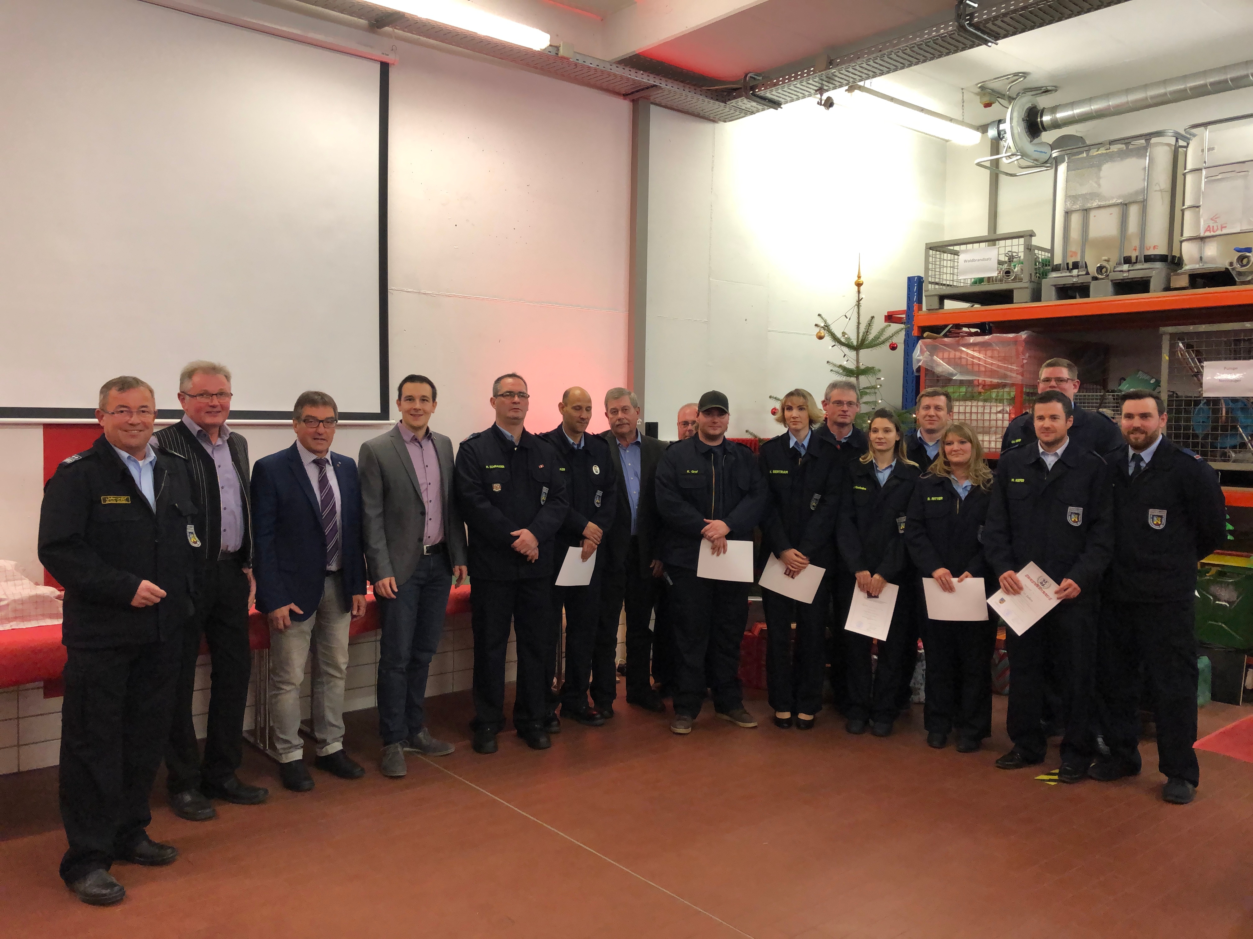 Bild: Geehrte in Albersweiler