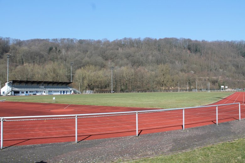 Bild: Trifelsstadion