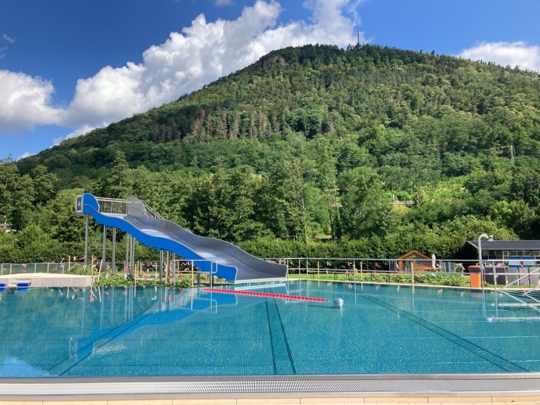 Bild: Erlebnisbecken Trifelsbad Annweiler am Trifels
